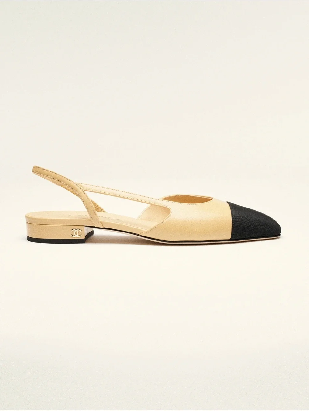 CHANEL Beige & Black Slingbacks